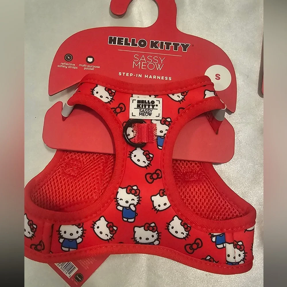 Sassy Meow Red Hello Kitty Step-in Harness and Matching Leash (S)